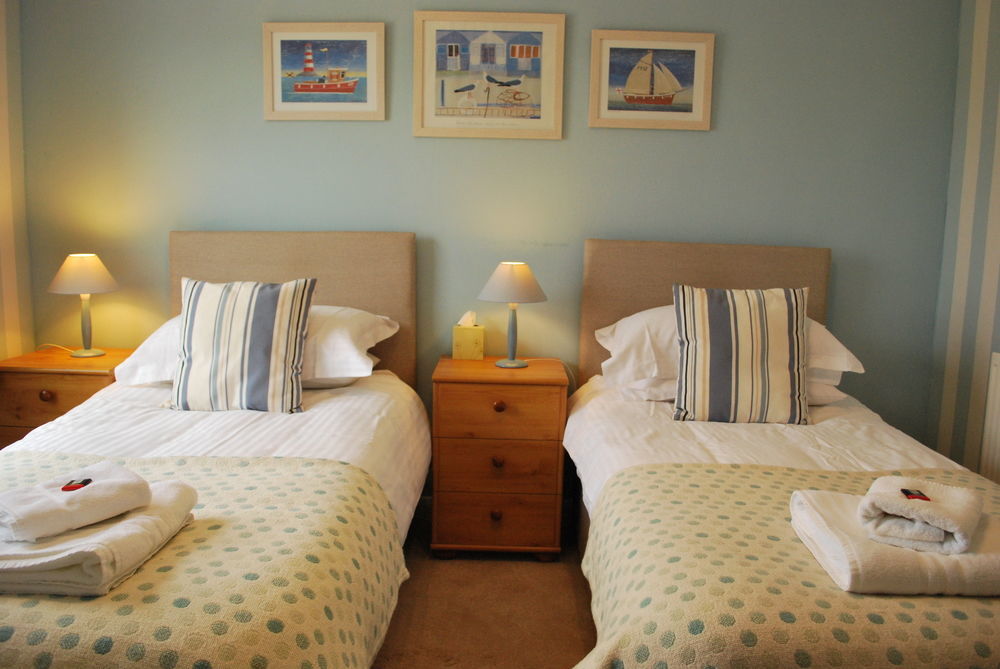 The Torcroft Bed and Breakfast Torquay Buitenkant foto