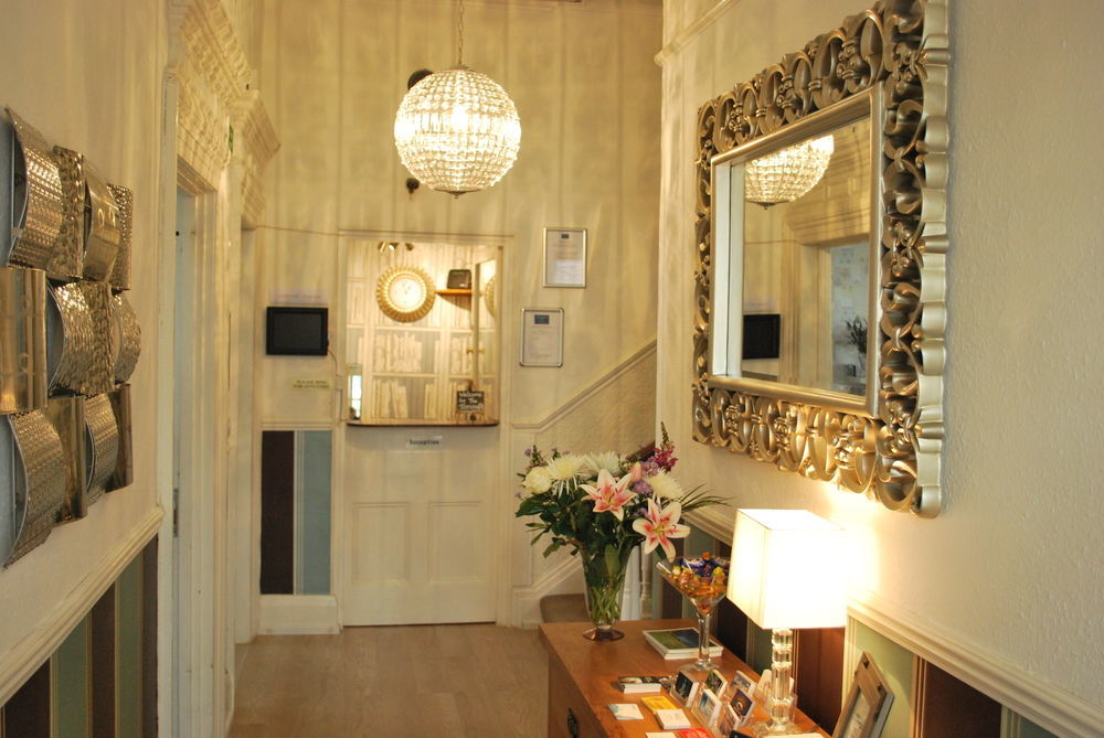 The Torcroft Bed and Breakfast Torquay Buitenkant foto